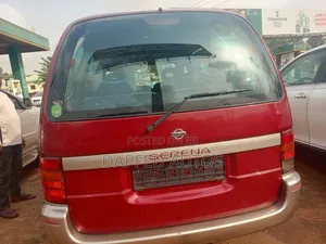 Nissan Serena 2000 Red