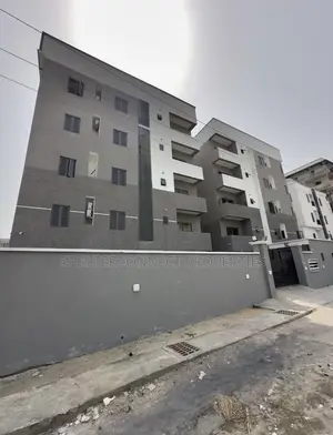 2bdrm Apartment in Lekki Phase 1 for rent