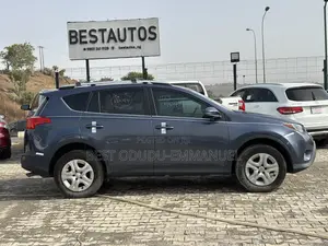 Toyota RAV4 LE 4dr SUV (2.5L 4cyl 6A) 2014 Blue