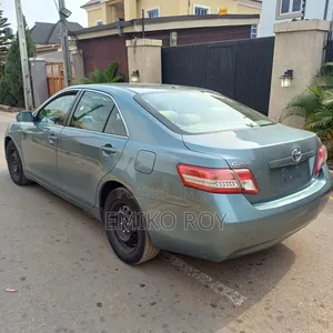 Toyota Camry LE 4dr Sedan (2.5L 4cyl 6AM) 2010 Green