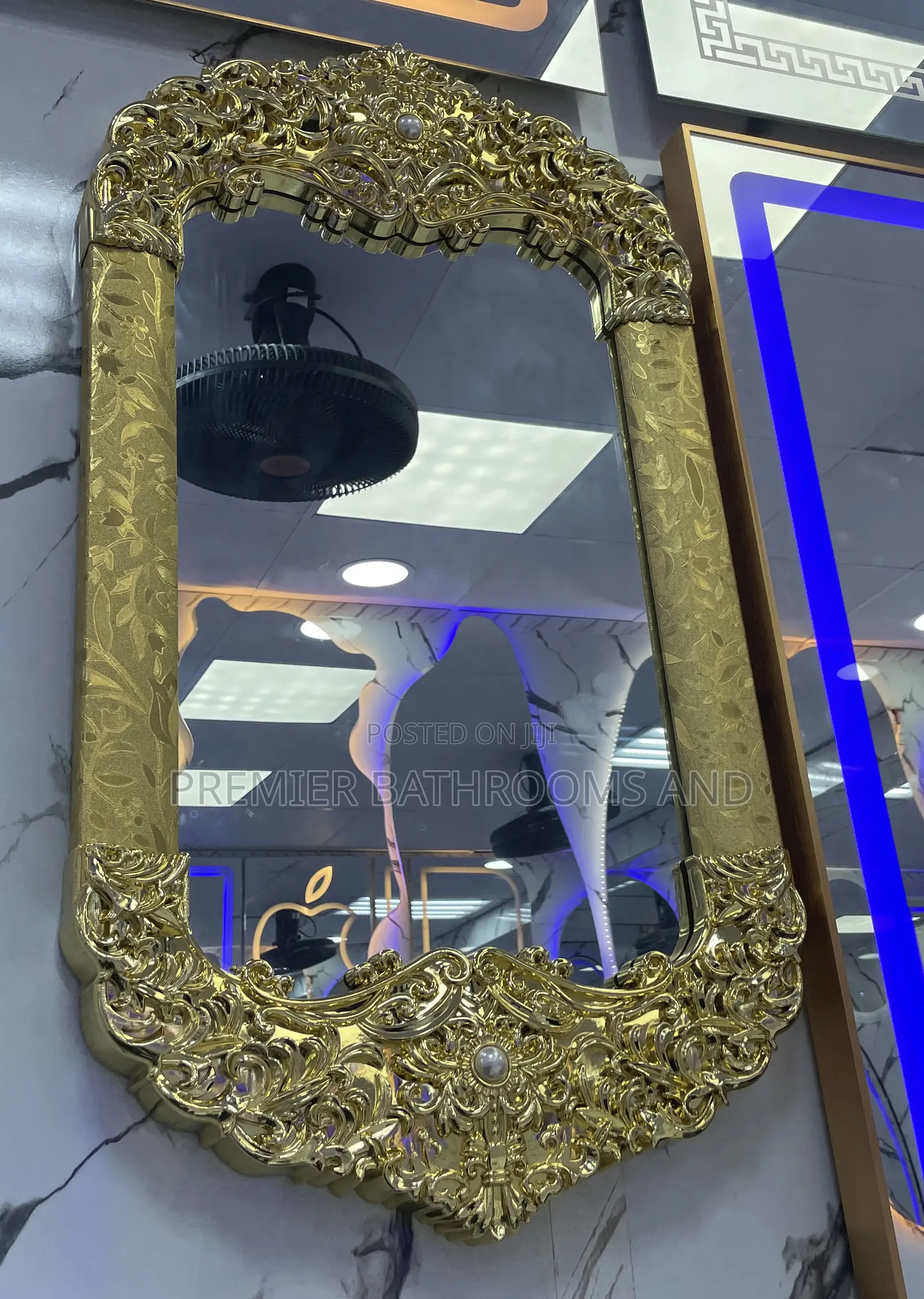 Royal Plastic Mirror