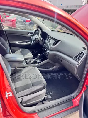 Hyundai Tucson SE AWD 2017 Red