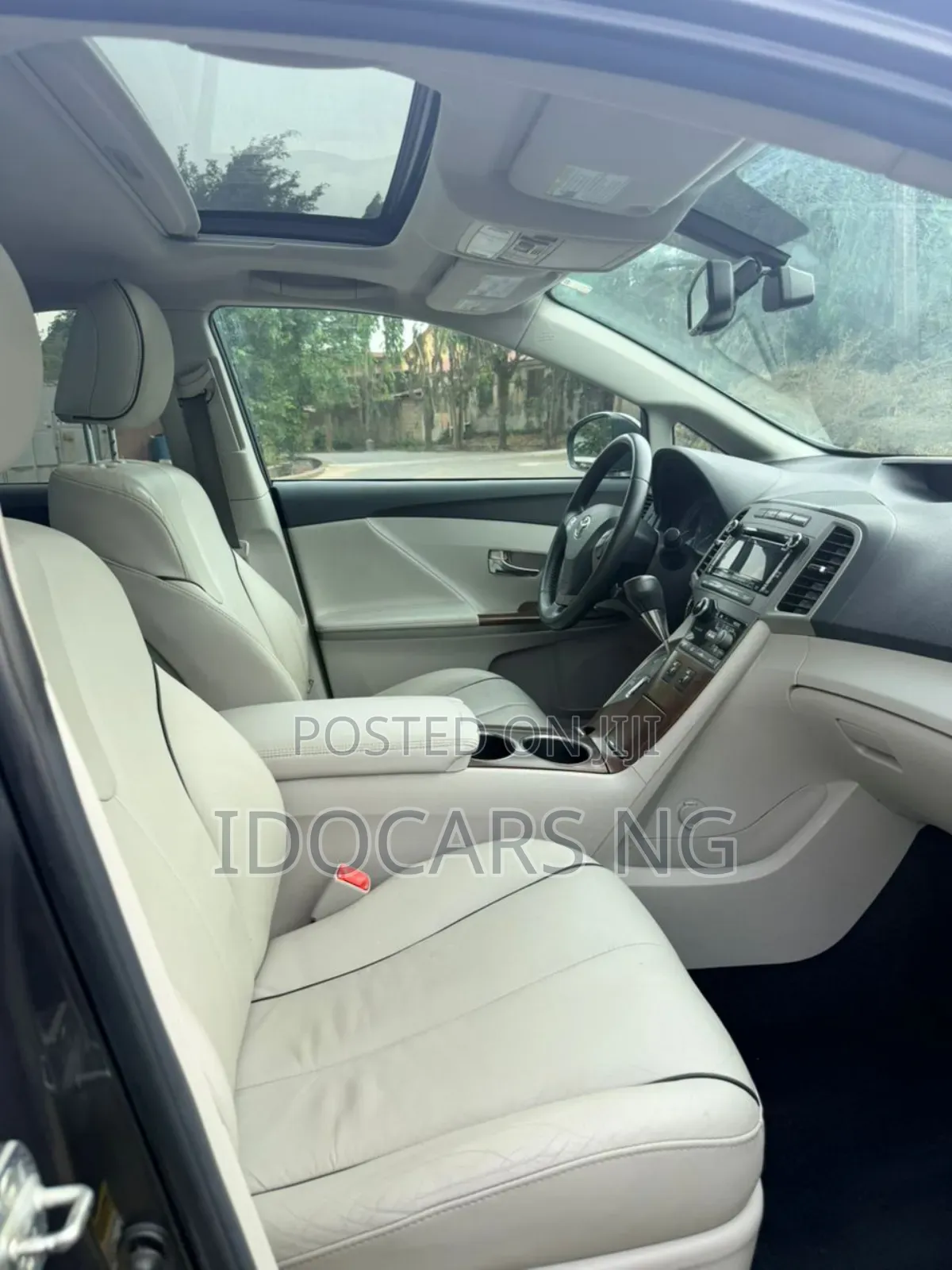Toyota Venza V6 AWD 2011 Gray