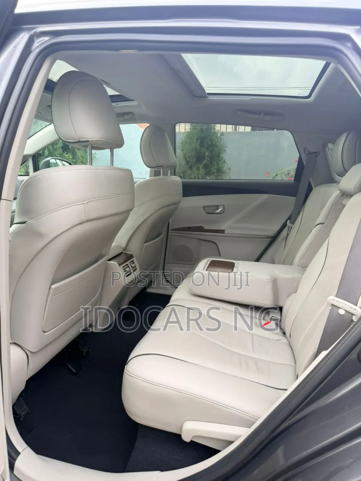 Toyota Venza V6 AWD 2011 Gray