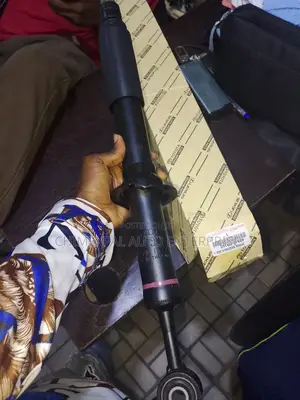 Front Shock Absorber for Toyota Hilux