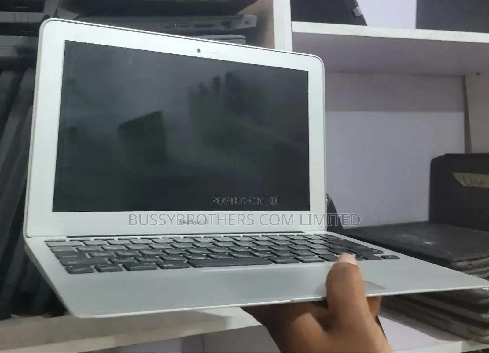 Laptop Apple MacBook Air 2012 4GB Intel Core i5 SSD 128GB