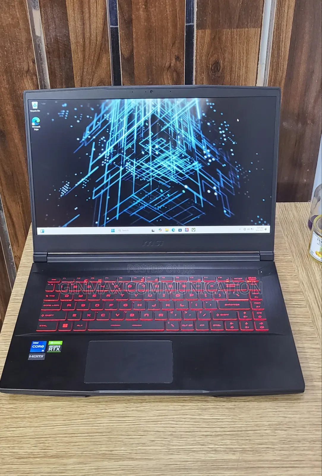 Laptop MSI GF65 Thin 10UE 8GB Intel Core i5 SSD 512GB