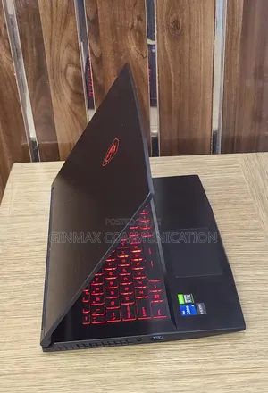 Laptop MSI GF65 Thin 10UE 8GB Intel Core i5 SSD 512GB