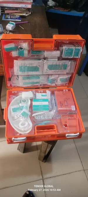 100 Person First Aid Box