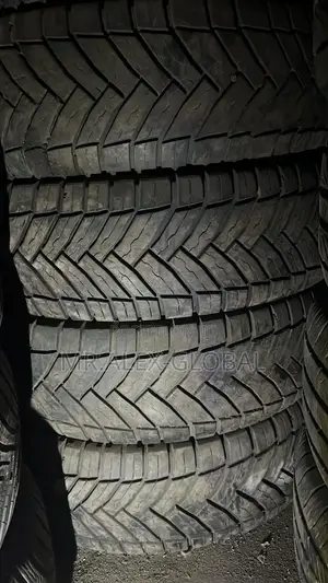 205/70/15 Commercial Michelin Four Uniform