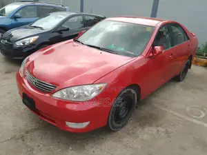 Toyota Camry 2004 Red
