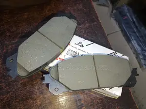 Front Brake Pad for Toyota Highlander and Rx 350 2020