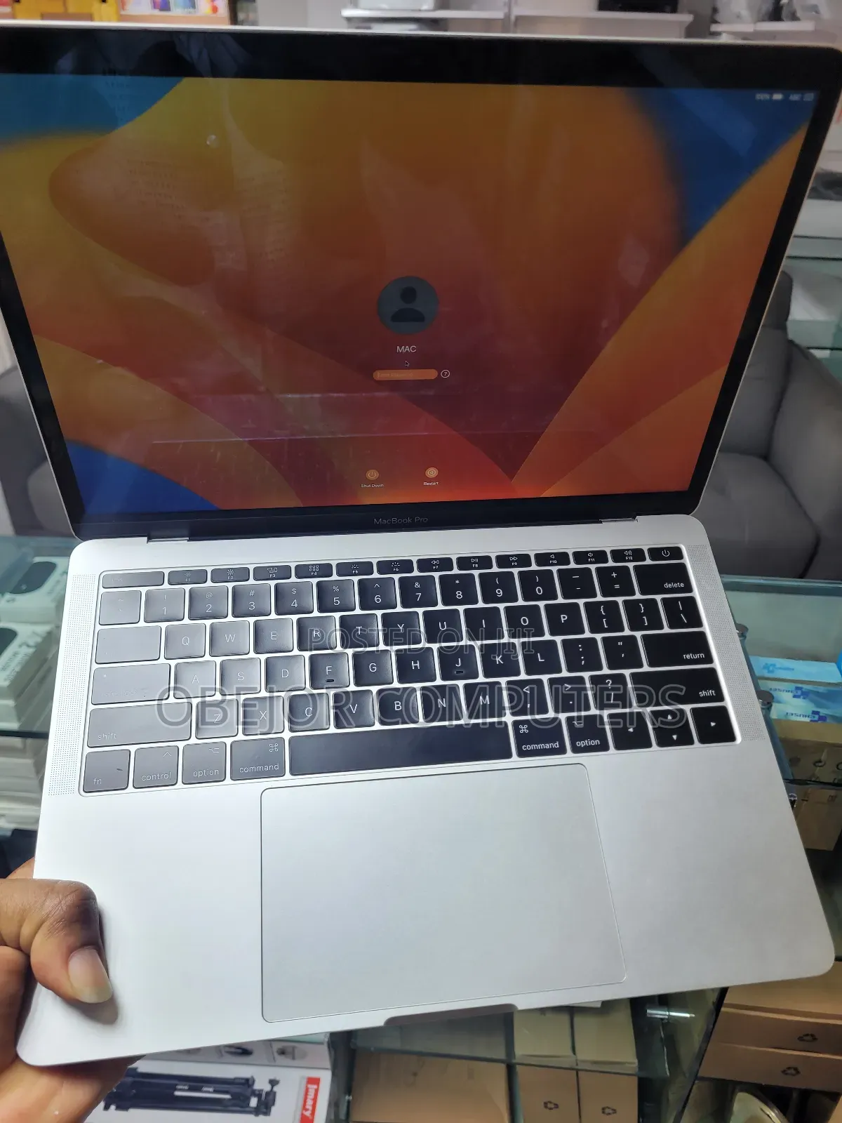 Laptop Apple MacBook Pro 2017 16GB Intel Core i5 SSD 256GB