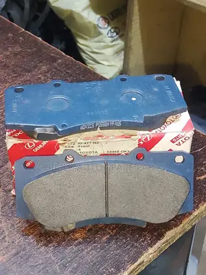 Front Brake Pad for Toyota Hilux 2010