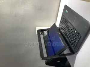 Laptop Dell 2GB Intel Atom SSD 128GB