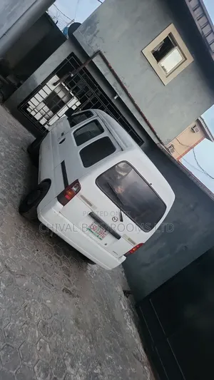 Suzuki Every 2010 White