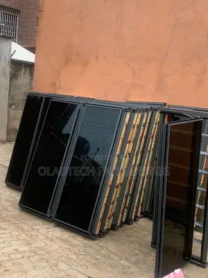 Frameless Window