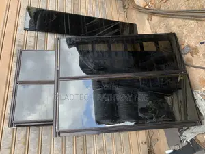Frameless Window