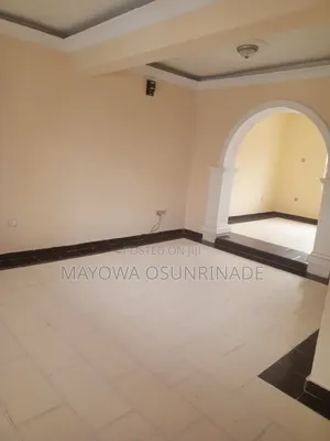 4bdrm Duplex in Agodi Gra for rent