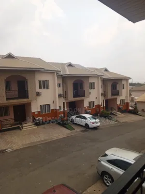 4bdrm Duplex in Agodi Gra for rent