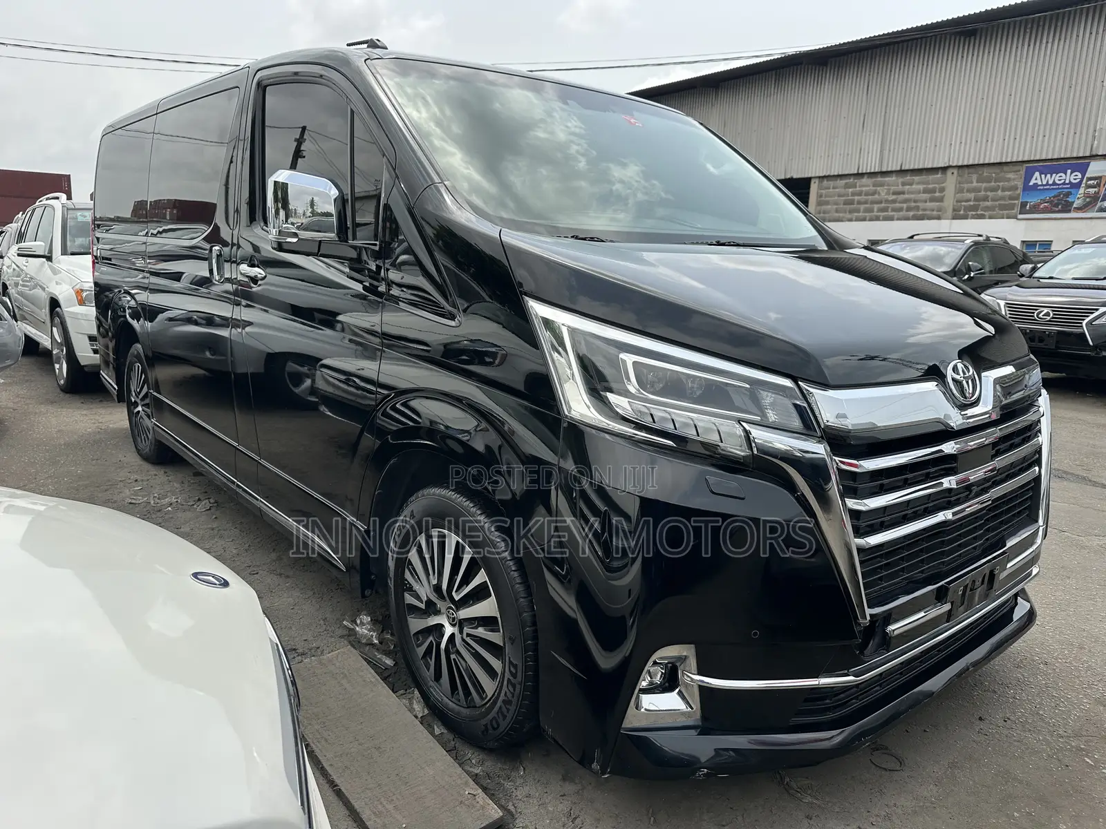 Toyota Granvia 2023 Black