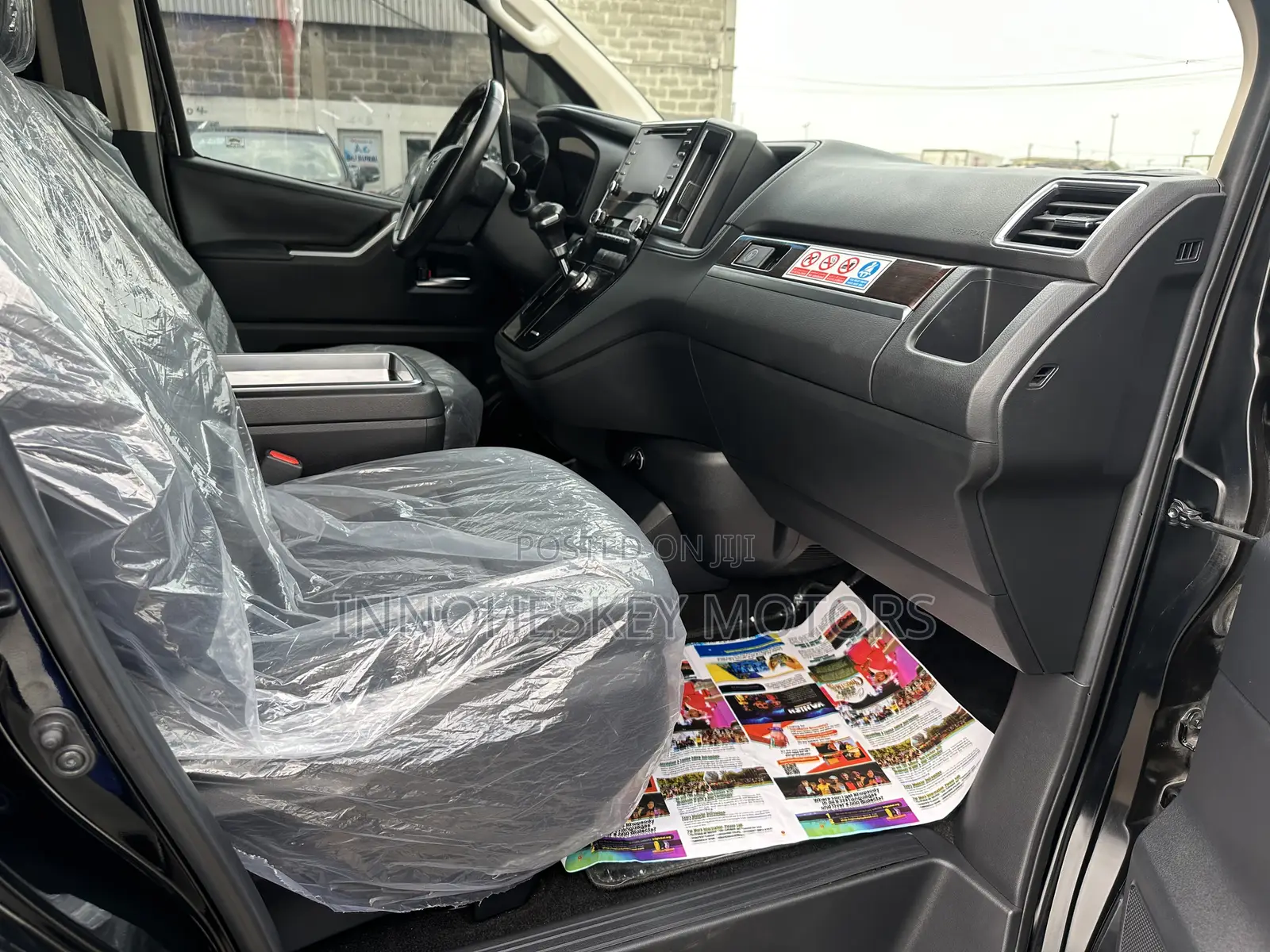 Toyota Granvia 2023 Black