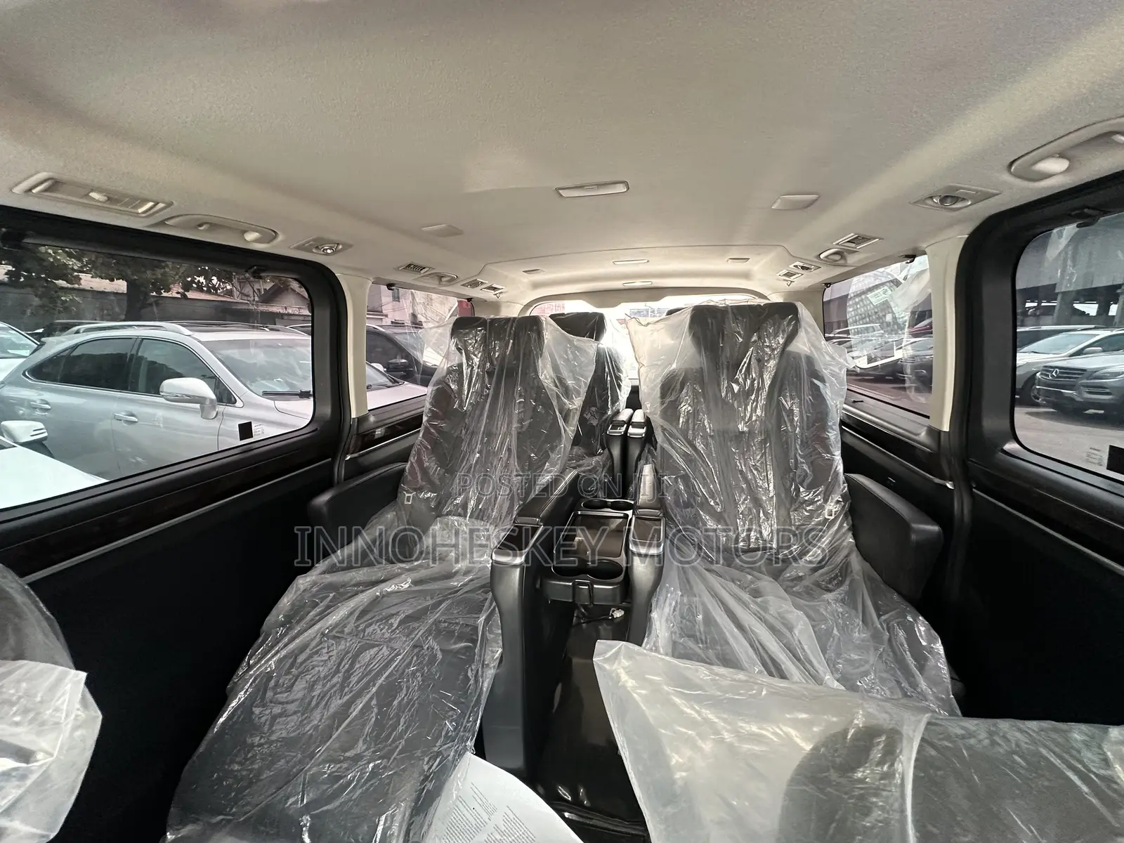 Toyota Granvia 2023 Black