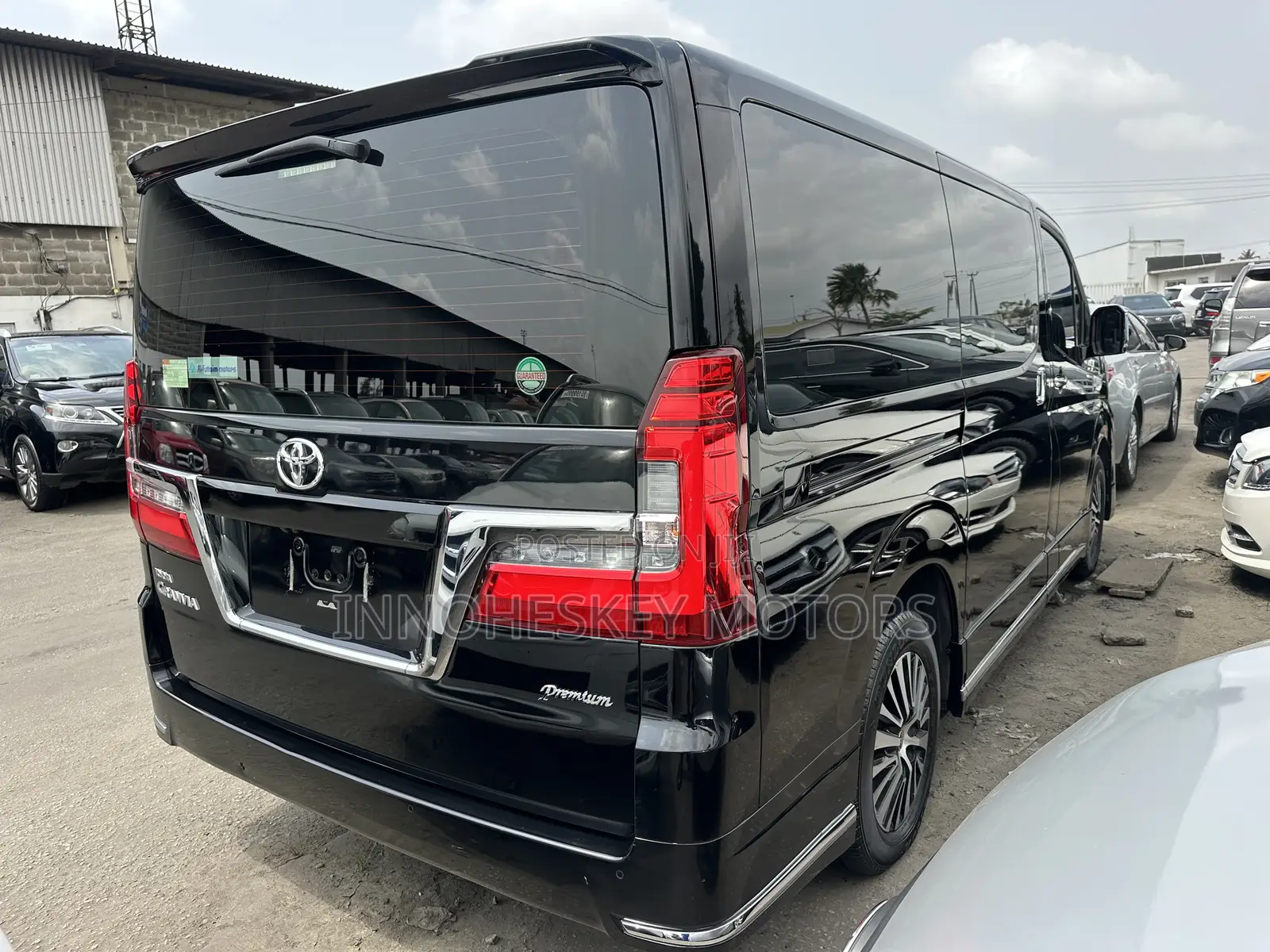 Toyota Granvia 2023 Black
