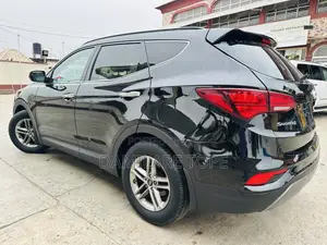 Hyundai Santa Fe 2017 Black