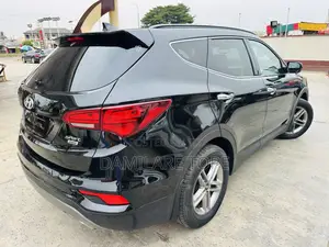 Hyundai Santa Fe 2017 Black