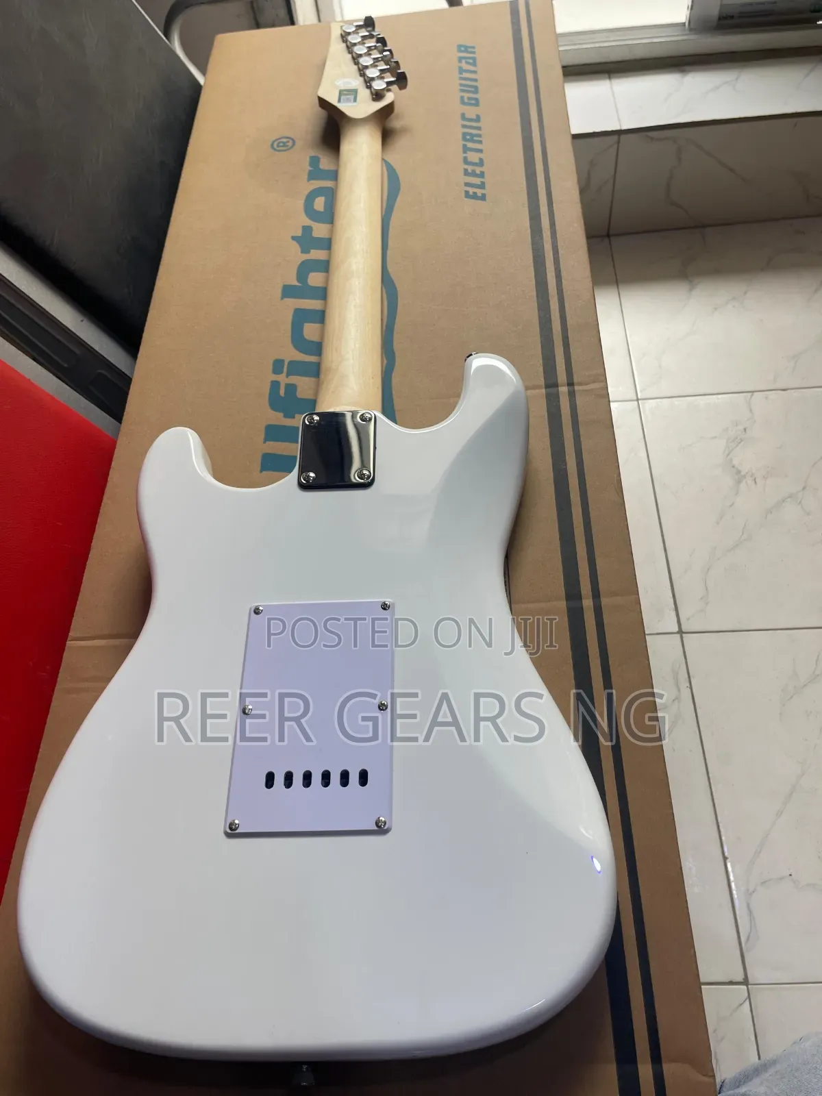 White Minsine Ms-100 Electric Guitar