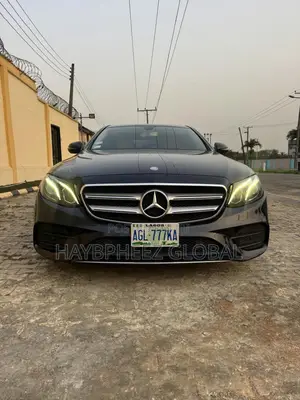 Mercedes-Benz E300 4Matic AWD Sedan (2.0L 4cyl 9A) 2017 Blue