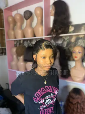 Pixie Cuts /Tiwa Wig
