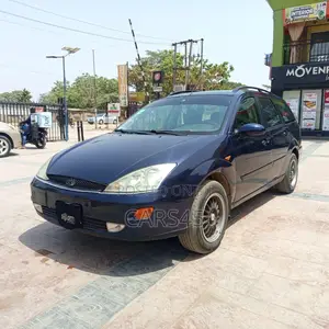 Ford Focus 2000 Blue