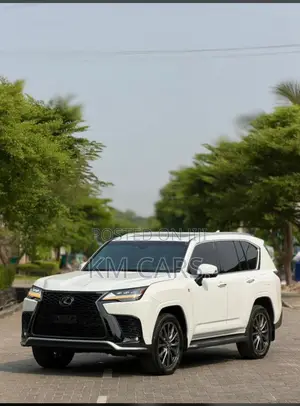 Lexus LX LX 600 2022 White
