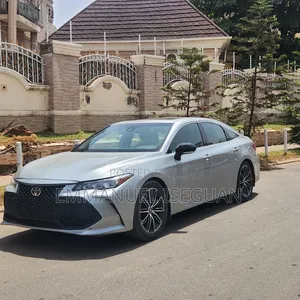 Toyota Avalon 2019 Silver