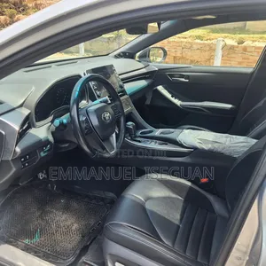 Toyota Avalon 2019 Silver