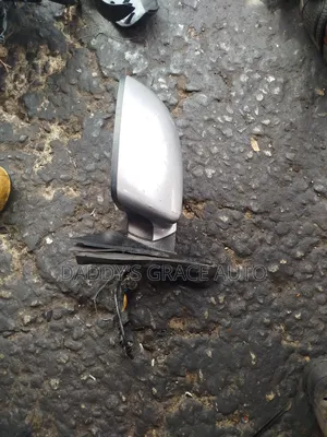 Chrysler 300c 2012-2014 Driver's Side Mirror