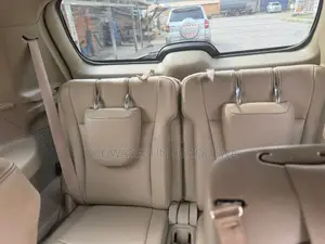 Toyota Highlander SE 2011 White