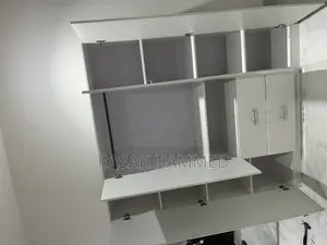 5ft by 6ft Wardrobe Off