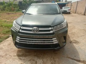 Toyota Highlander 2018 Green