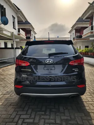 Hyundai Santa Fe 2013 Black