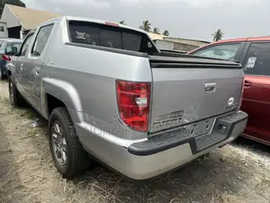 Honda Ridgeline 2011 Silver