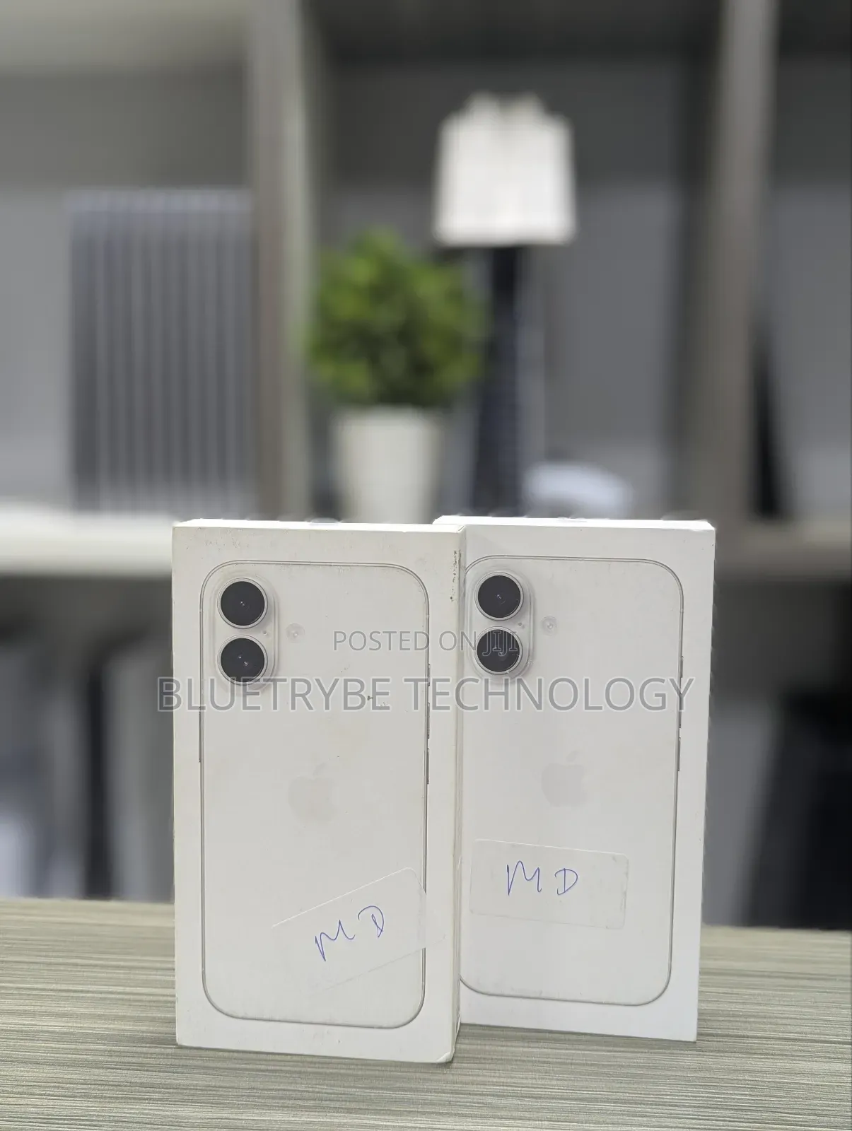 New Apple iPhone 16 128 GB White