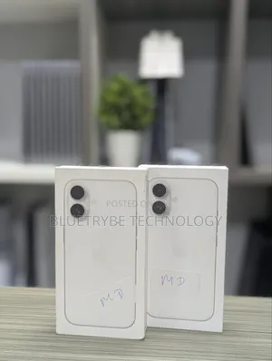New Apple iPhone 16 128 GB White