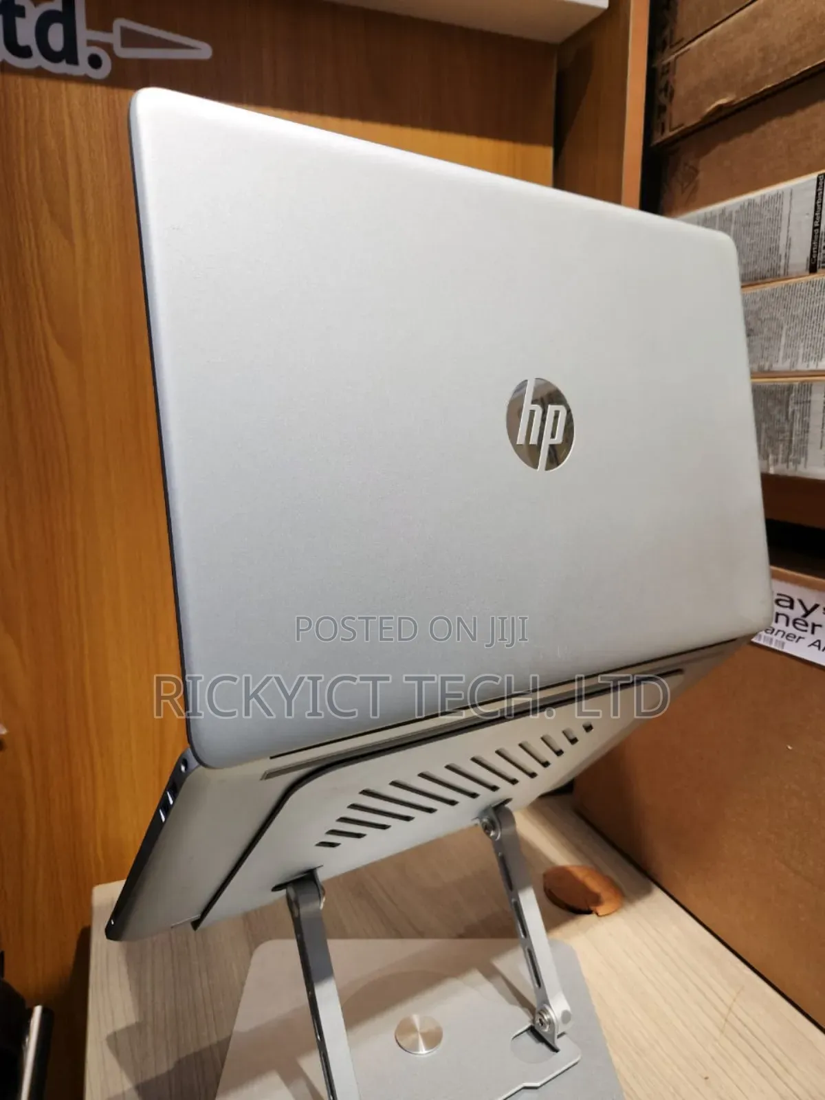 Laptop HP 15-dw0037wm 8GB Intel Core i5 HDD 1T