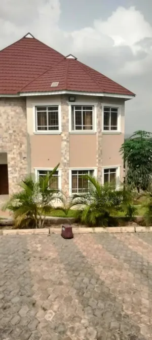 1bdrm Apartment in Alalubosa Gra for rent