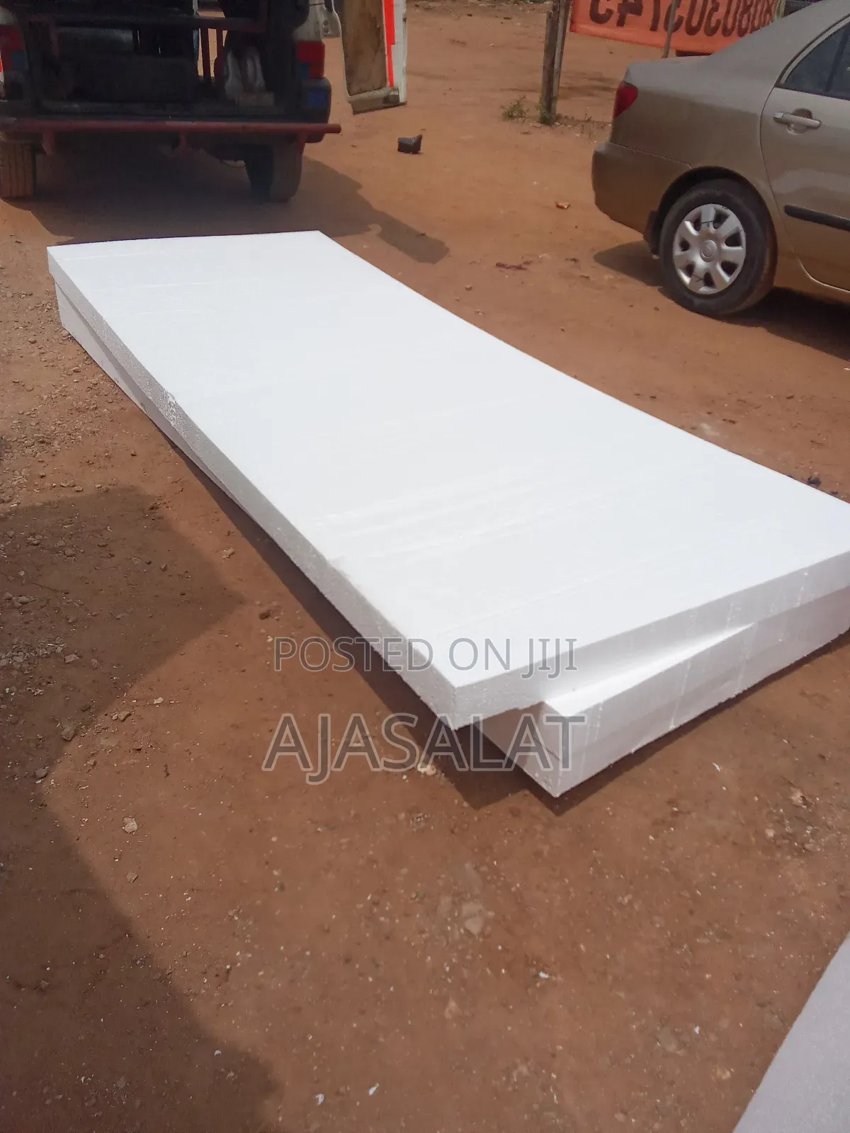 Polystyrene Bord and Parapet