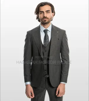 Men Stripe 3 Piece Suit Size 50