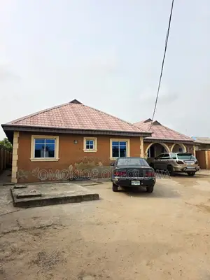 3bdrm Block of Flats in Aradagun for sale